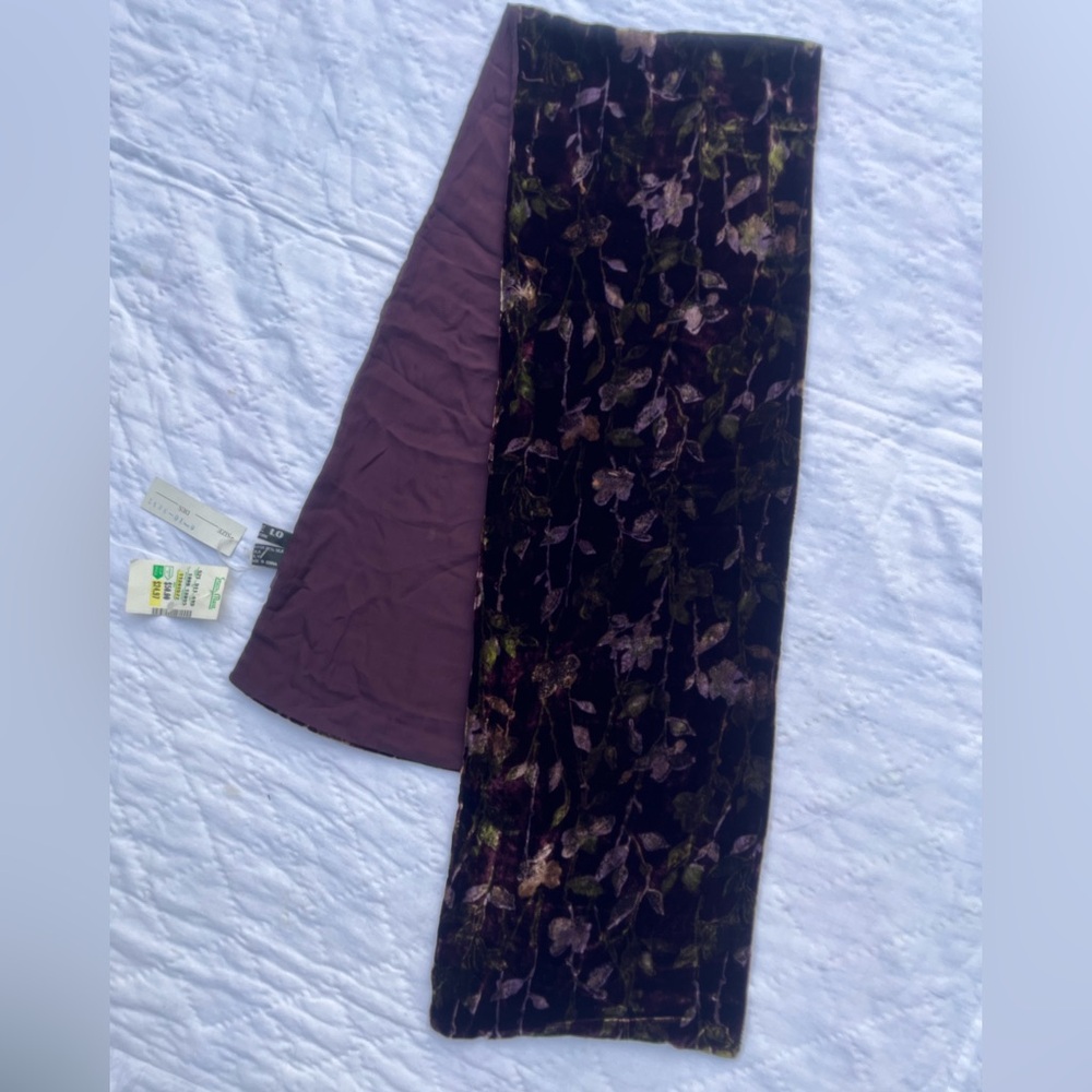 Reversible Floral Velvet Scarf in Deep Plum